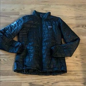 Patagonia black Nanopuff medium